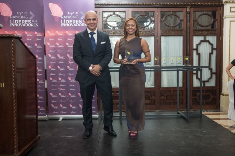 Josu Gómez, Presidente del Ranking Top100 Líderes Innovadores y Laura Suarez, Top10 Líder Innovadora de Latam, CEO de Talent Hub